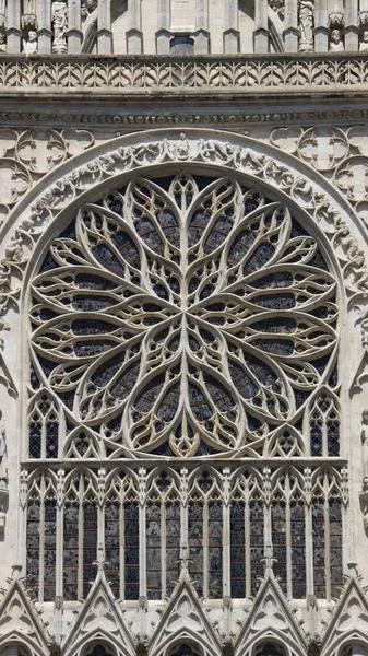 Amiens Καθεδρικός Ναός Μια Ηλιόλουστη Μέρα Του Καλοκαιριού Κοντά — Φωτογραφία Αρχείου