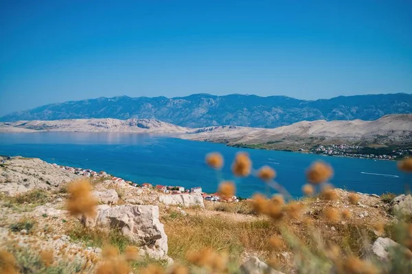 Vacker Utsikt Över Adriatiska Havet Omgiven Kullar Och Berg Pag — Stockfoto