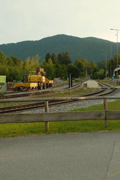 Disparo Vertical Una Excavadora Riel Amarillo Gmund Tegernsee Baviera Alemania —  Fotos de Stock