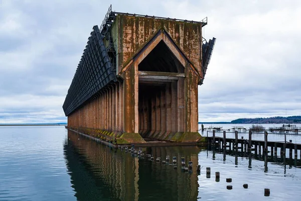 Closeup Ore Dock Lower Harbor Surrounded Sea — Stock Photo, Image