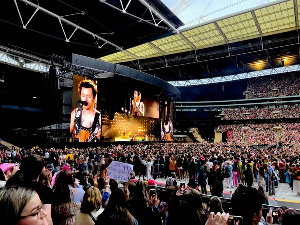 Harry Styles Kärlek Turné London Wembley Stadium — Stockfoto