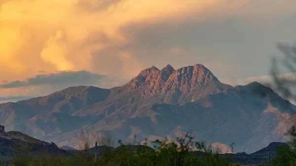 Une Belle Vue Sur Les Montagnes Beau Coucher Soleil — Photo