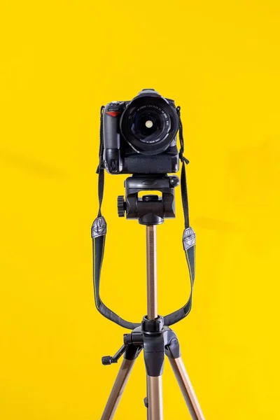 Camera Tripod Isolated Bright Yellow Background — Stock Photo, Image