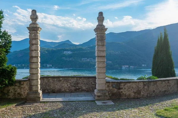 Een Prachtig Uitzicht Bergen Het Meer Van Lugano Vanaf Een — Stockfoto