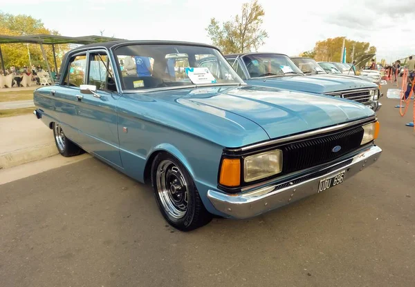 Prise Vue Une Vieille Ford Falcon Futura Berline 1980 Bleue — Photo