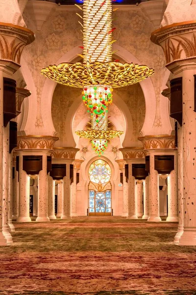 Зал Внутри Старинного Мусульманского Здания — стоковое фото