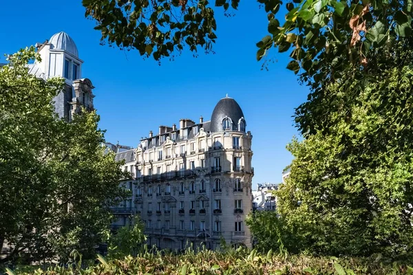 París Hermosos Edificios Vista Desde Coulee Verte Rene Dumont Distrito — Foto de Stock