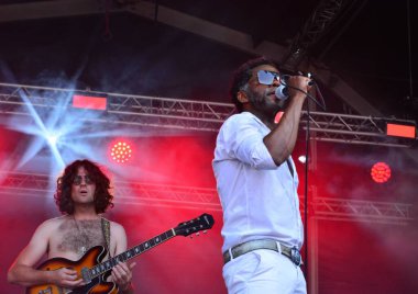 Bristol merkezli rock grubu The 45 'ler Bristol Harbour Festival, Bristol Amphitheatre, İngiltere' de sahne aldı. 16 Temmuz 2016
