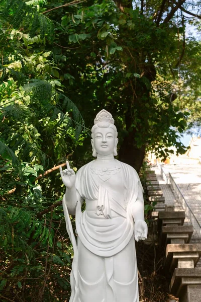 Uma Estátua Buda Branca Cidade Kaohsiung Taiwan — Fotografia de Stock