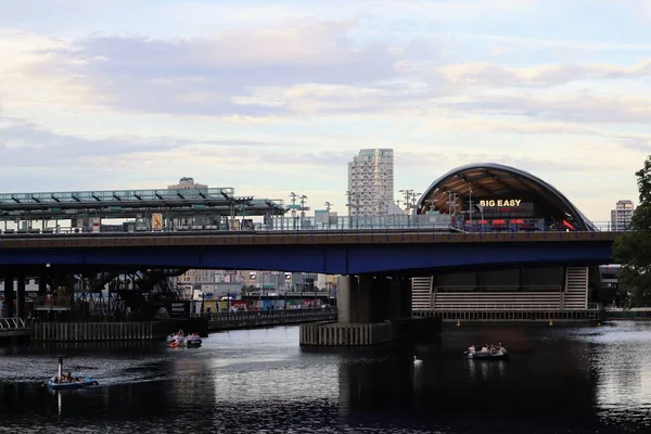 Canary Wharf Taki Gökdelenlerin Manzarası — Stok fotoğraf