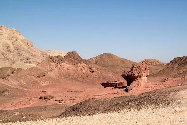 南イスラエルのネゲヴ砂漠での岩の形成 — ストック写真