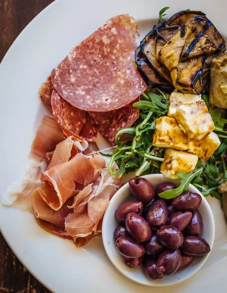 Closeup Plate Antipasto Meat Cheese — Stock Photo, Image