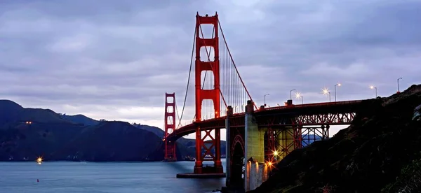 Uma Bela Foto Histórica Ponte Golden Gate Pôr Sol — Fotografia de Stock