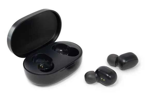 Ασύρματα Μαύρα Bluetooth Ακουστικά Ανέπαφη Φόρτιση Απομονωμένα Close Λευκό Φόντο — Φωτογραφία Αρχείου