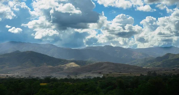 Paysage Mexicain Avec Des Rayons Lumière Sur Les Montagnes — Photo