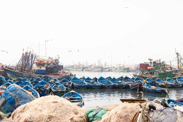 Barcos Pesca Contra Céu Nublado Essaouira Marrocos — Fotografia de Stock