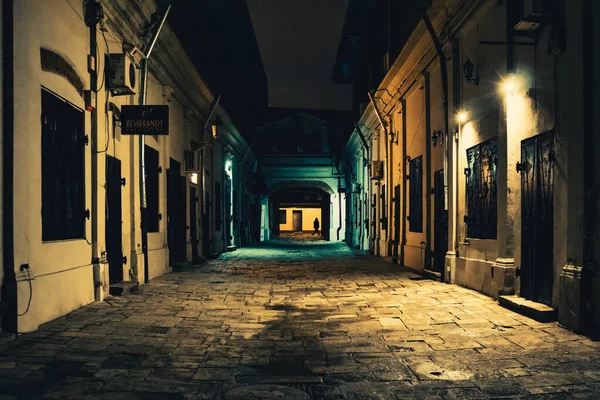 Linden Tree Inn Hanul Tei Alley Στο Βουκουρέστι Ρουμανία Νύχτα — Φωτογραφία Αρχείου