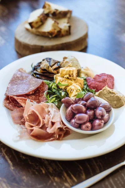 Closeup Plate Antipasto Meat Cheese — Stock Photo, Image