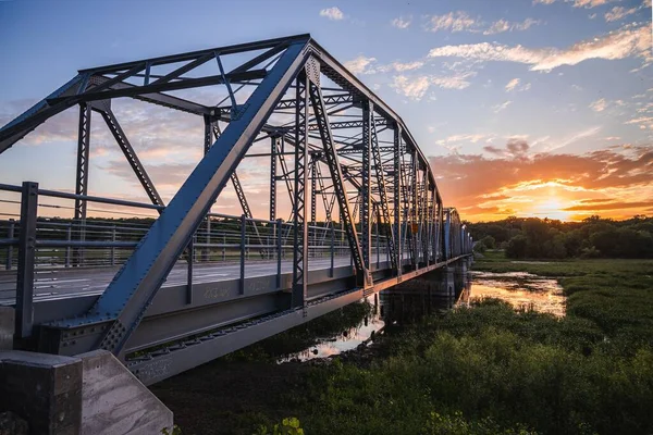 Pôr Sol Sobre Ponte Velha Avenida Cedro Bloomington Minnesota — Fotografia de Stock