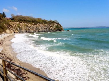 Cornish kıyısı boyunca esir alın.