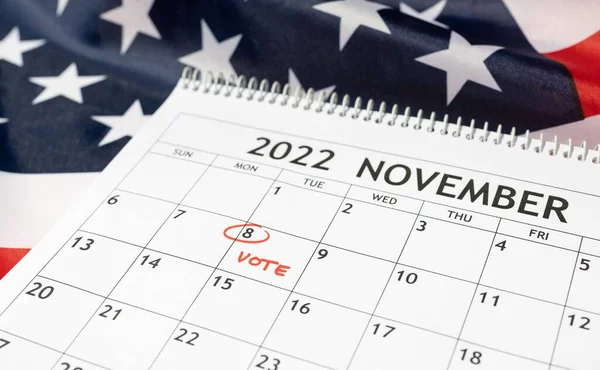 Bureaukalender Met November 2022 Rood Gemarkeerd Amerikaanse Vlag Achtergrond Concept — Stockfoto