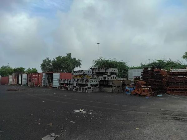 Carrinho Manuseio Materiais Com Peças Automóveis Meterial Scrap Waster Spoilage — Fotografia de Stock