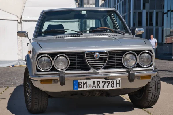 Alfa Romeo Alfetta Lat Siedemdziesiątych Wystawie Oldtimer Kolonii Widok Przodu — Zdjęcie stockowe