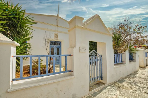 Geleneksel Chora köyü Cyclades 'in binaları.