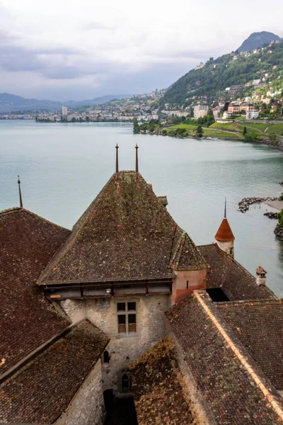 Vertical Shot Ancient Chillon Castle Next Lake Geneva Switzerland — Stock Photo, Image
