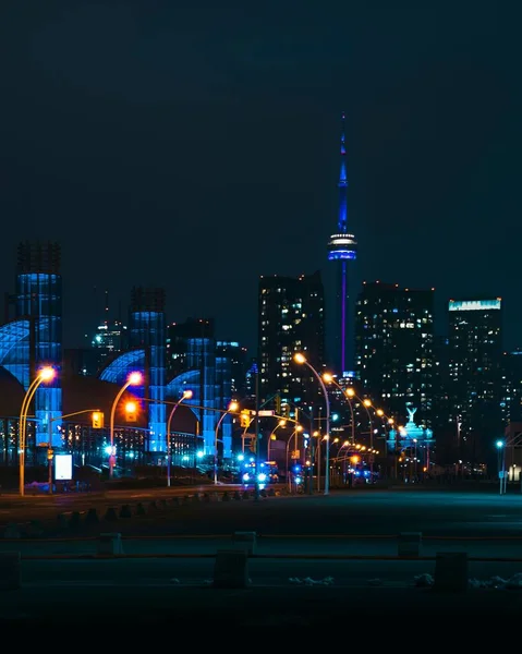 Eine Vertikale Aufnahme Von Toronto Lakeshore Und Ontario Place Bei — Stockfoto