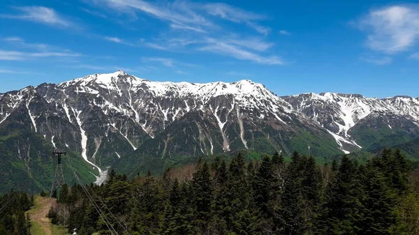 Μια Όμορφη Γραφική Θέα Των Βουνών Kasagatake Στην Ιαπωνία Βρίσκεται — Φωτογραφία Αρχείου