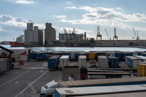 Haven Van Barcelona Laad Losdok Met Containertrucks Aanhangwagens — Stockfoto
