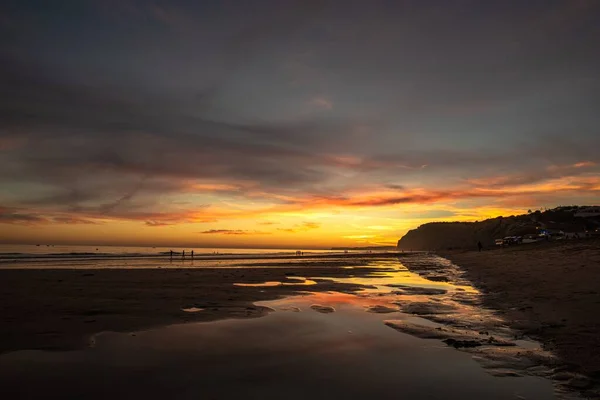 Uma Vista Panorâmica Pôr Sol Épico Sobre Praia — Fotografia de Stock