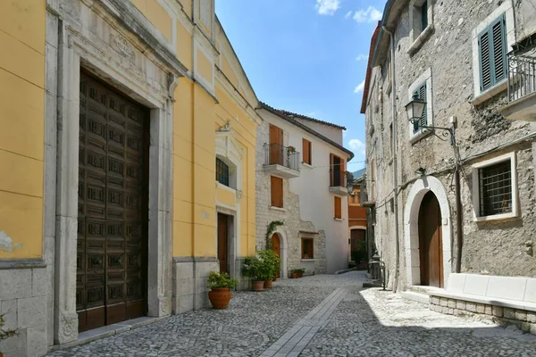 Una Calle Estrecha Cusano Mutri Pueblo Medieval Provincia Benevento Campania — Foto de Stock