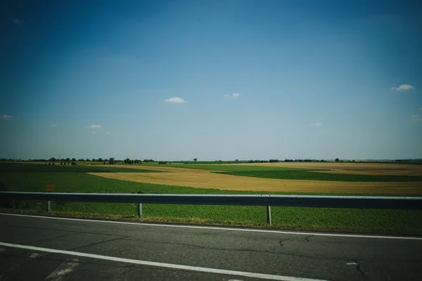 Long Asphalt Road Rural Field Blue Sky — Stock Photo, Image