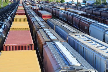 Manolya, Seattle 'daki bir kargo tren istasyonunun hava görüntüsü.