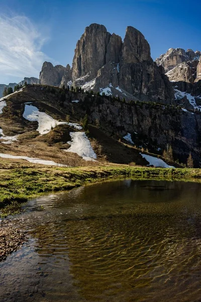 Schöne Alpine Landschaft Mit See Tolles Alpines Hochland Einem Sonnigen — Stockfoto