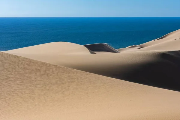 Namibië Namibische Woestijn Landschap Van Gele Duinen Vallen Zee — Stockfoto