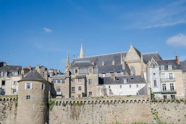 Vannes Bretanha Vista Jardim Paredes Com Canteiro Flores Carneiro — Fotografia de Stock