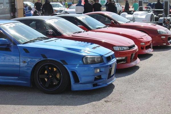 Quattro Nissan Skyline Parcheggiate Fuori — Foto Stock