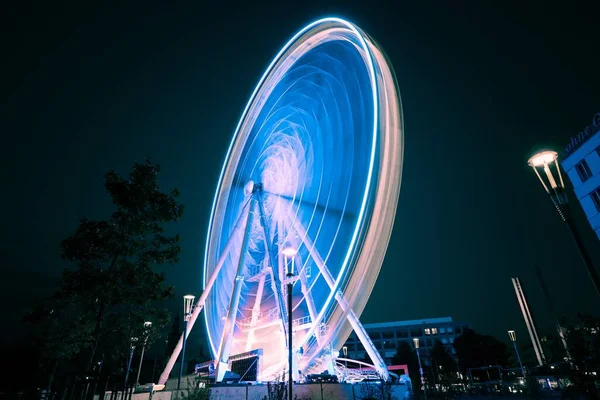 Uma Longa Exposição Trilhas Luz Uma Roda Gigante Dresden Alemanha — Fotografia de Stock