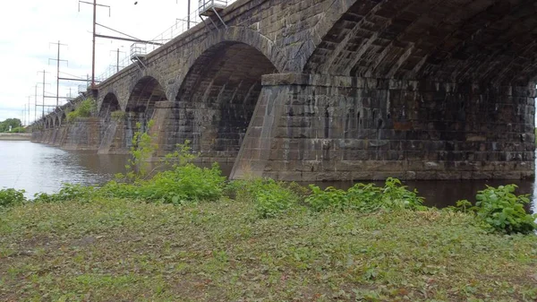 Puente Utilizado Como Vías Tren Para Cruzar Cuerpo Agua — Foto de Stock