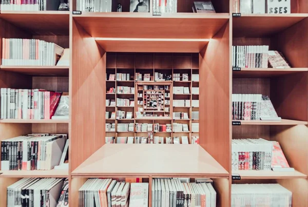 Das Fenster Des Bücherregals Der Xinhua Buchhandlung — Stockfoto