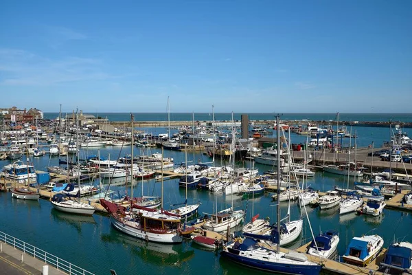 Primo Piano Barche Bianche Nel Porto Ramsgate Regno Unito — Foto Stock