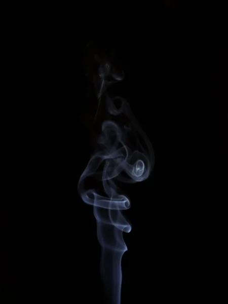 Egy Elvont Fehér Füst Közelsége Fekete Háttérrel — Stock Fotó