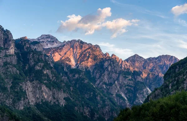 Montanhas Albanesas Pôr Sol Bela Luz — Fotografia de Stock