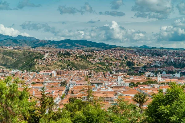 Scénický Záběr Město Sucre Krásným Cloudscape Pozadí — Stock fotografie