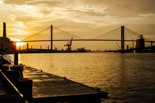 Mesmerizing View Modern Bridge Lake Scenic Sunset — Stock Photo, Image