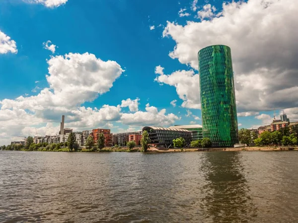 Frankfurt Germany May 2022 Westhafen Сучасна Відома Вестфафенська Вежа Асфальтом — стокове фото