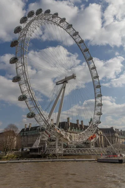 Eine Vertikale Aufnahme Von Einem Schönen Blick Auf Das Londoner — Stockfoto